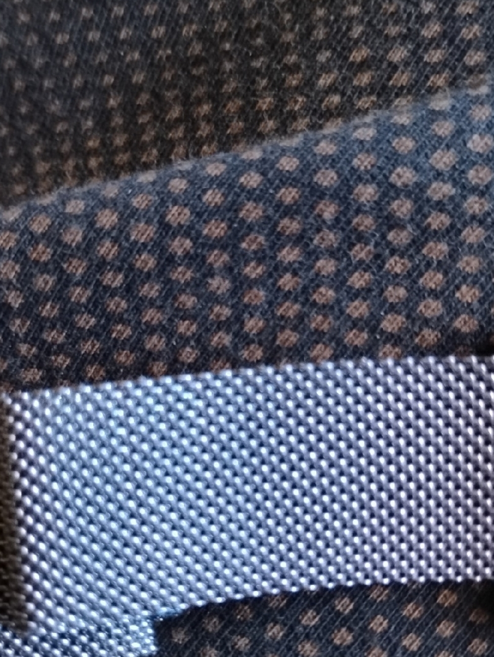 Fossil DW7F2 NEW Smartwatch with Stainless Steel Mesh Band&Gold Trim Upgrade - Picture 4 of 4